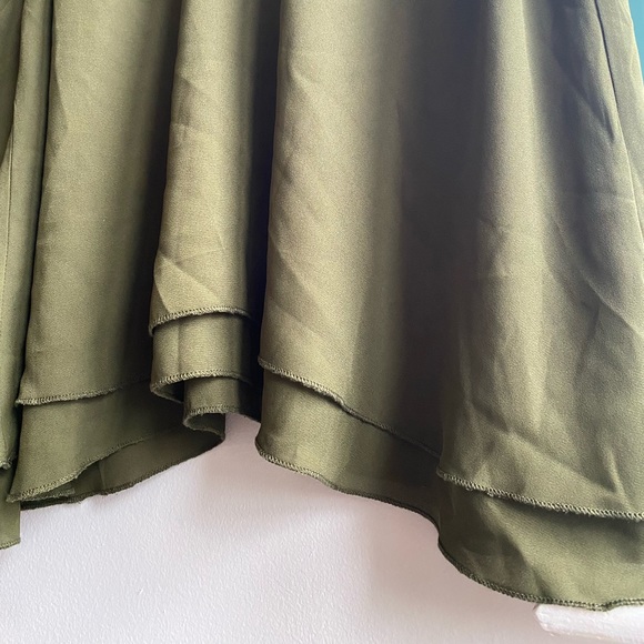 Green Tobi flowy tank top | Size L - Picture 5 of 5